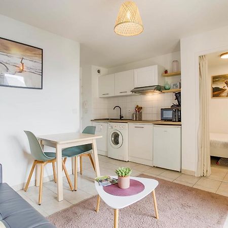 Cosy Flat At 100M From The Beach And Parking Apartment Ouistreham Ngoại thất bức ảnh