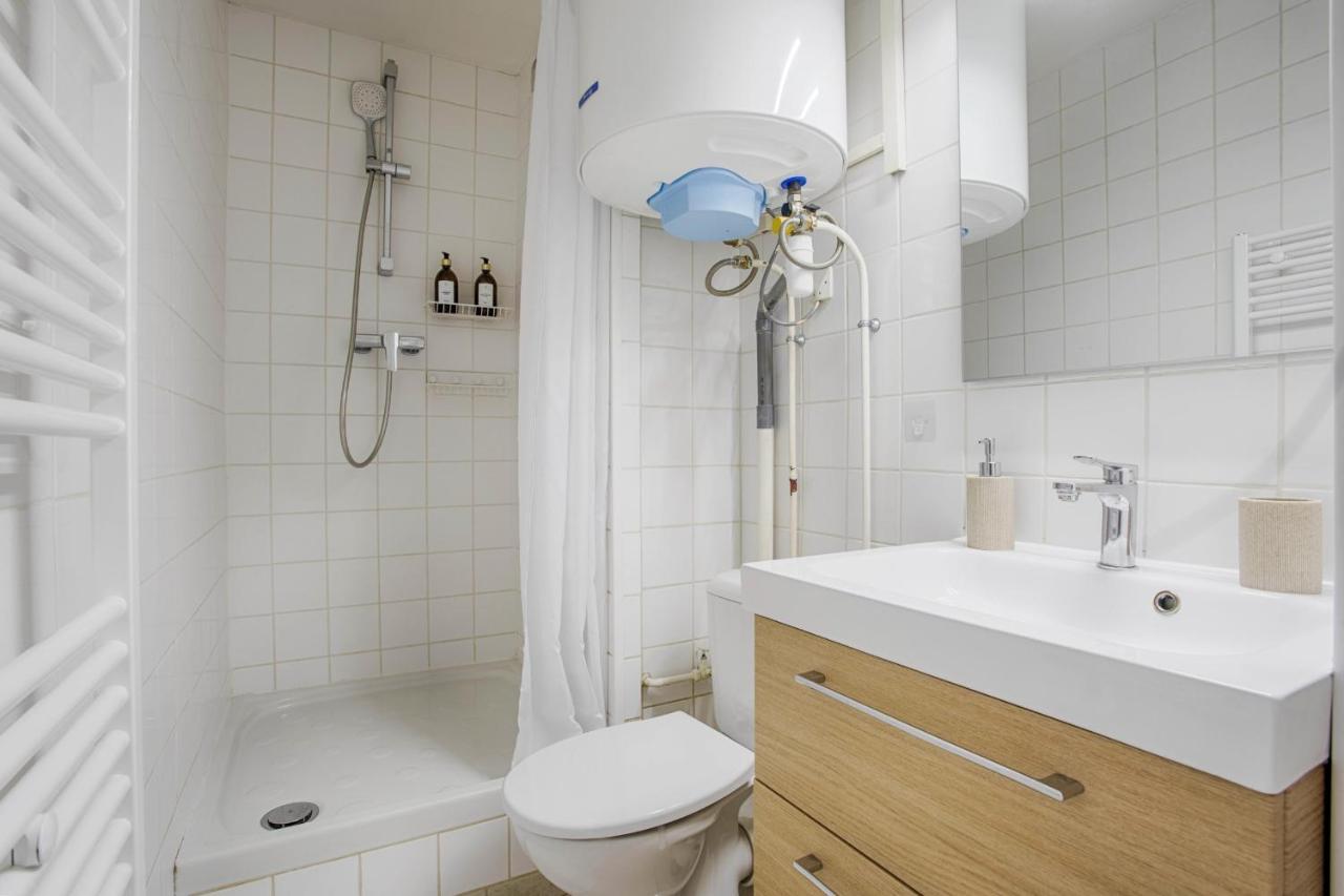 Cosy Flat At 100M From The Beach And Parking Apartment Ouistreham Ngoại thất bức ảnh